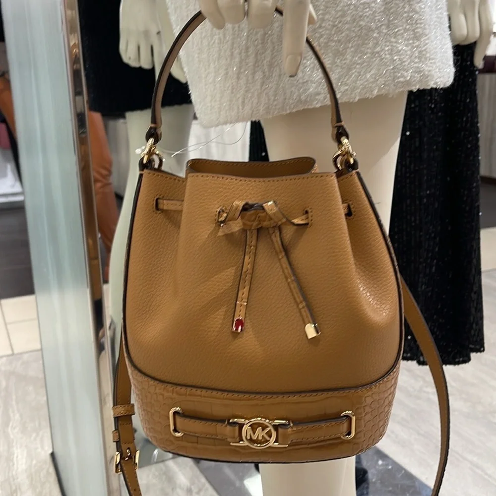 MICHAEL KORS Reed Medium Pebbled Leather Belted Bucket Messenger Satchel Crossb - Picture 11 of 16